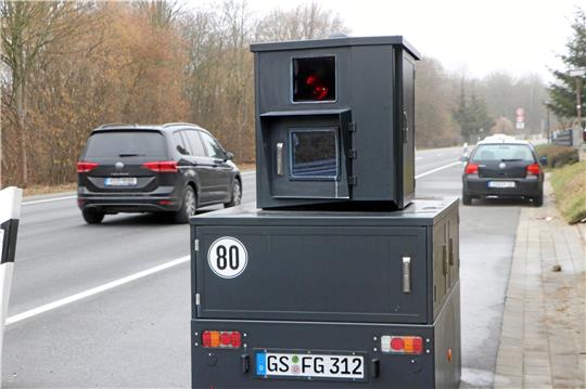 Mehrfach blitzten die Behörden an der Bundesstraße 248 in Neuekrug in jüngerer Vergangenheit – der negative Spitzenreiter kachelte mit 147 Sachen durch den zu Hahausen gehörenden Ortsteil. Foto: Archiv Gereke