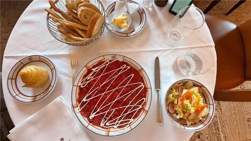 Meist wird Carpaccio als Vorspeise servert.