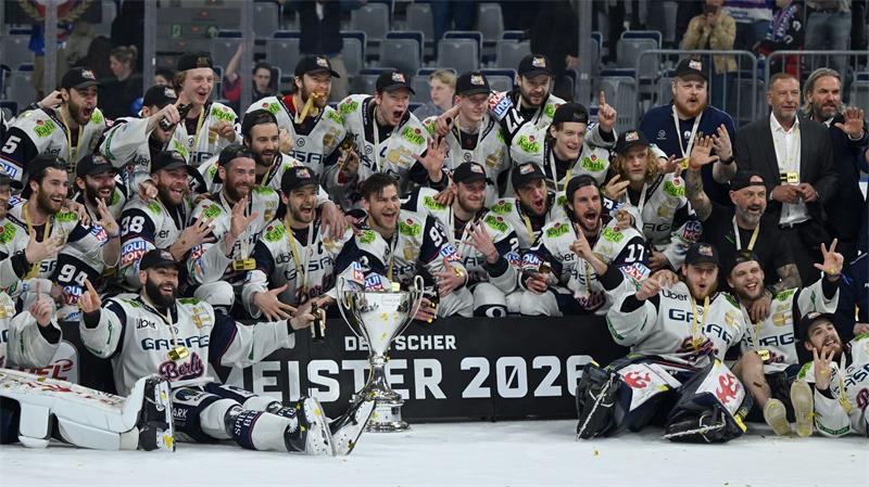 Meister Eisbären Berlin kann mit einem erneuten Triumph DEL-Geschichte schreiben. (Archvibild)