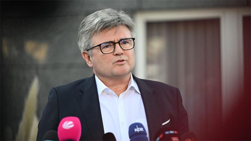 Meiswinkel: „Volkswagen hält sich an Verträge“.