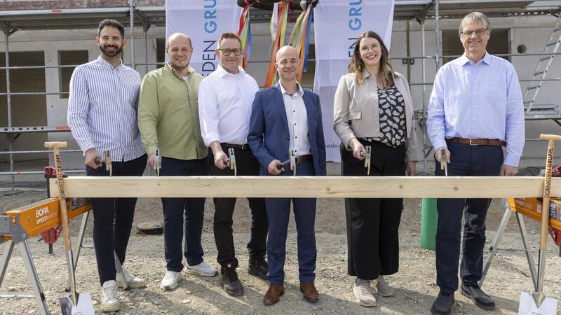 Meric Kilic (Wert und Raum Immobilien), Thomas Kuwalik (Monto Baumanagement), Markus Sack (Niederlassungsleiter Nord, Dornieden-Gruppe), Daniel Bauschke (Ortsbürgermeister Cremlingen-Schandelah), Nadine Stüwe (Projektentwicklung Dornieden- Gruppe), Detlef Kaatz (Bürgermeister Cremlingen).