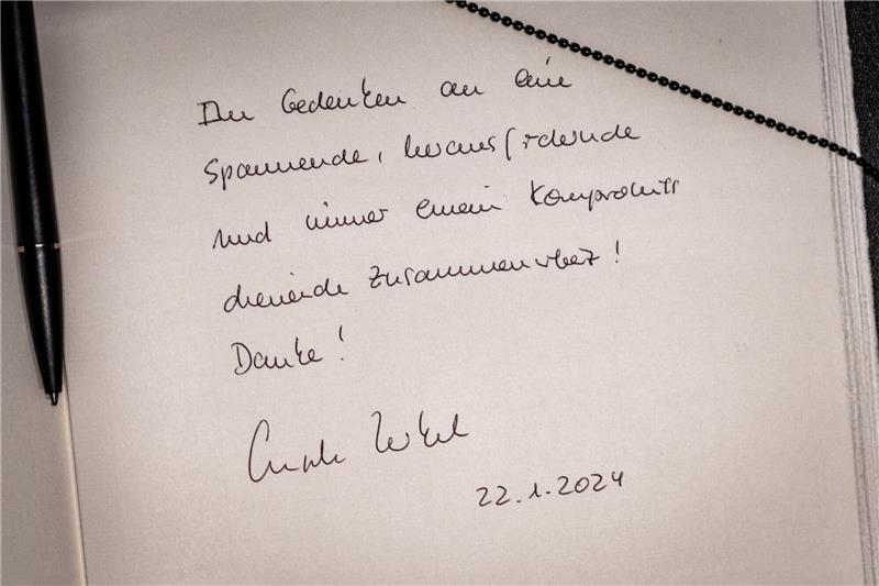 Merkels Eintrag ins Kondolenzbuch.