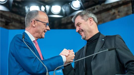 Merz betonte, die Schwesterparteien CDU und CSU hätten zu „neuer Geschlossenheit“ gefunden.