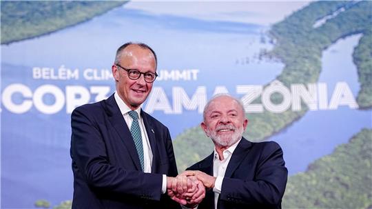 Merz hätte in eine Bar gehen, dort tanzen und die lokale Küche probieren sollen, sagte Lula Richtung Merz. (Archivbild)