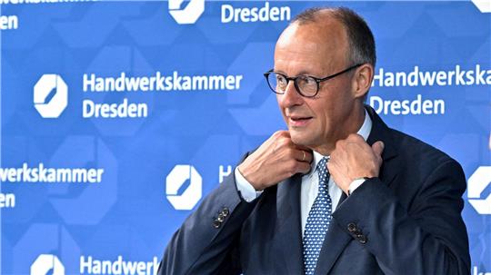 Merz kommentiert Frauen-Forderungen zunächst nicht Merz hatte vor rund zwei Wochen mit einer Äußerung zur Migrationspolitik der Bundesregierung eine Debatte ausgelöst.