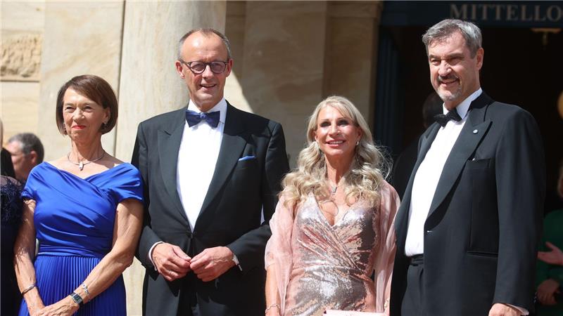 Merz und Söder hat die Oper gefallen.