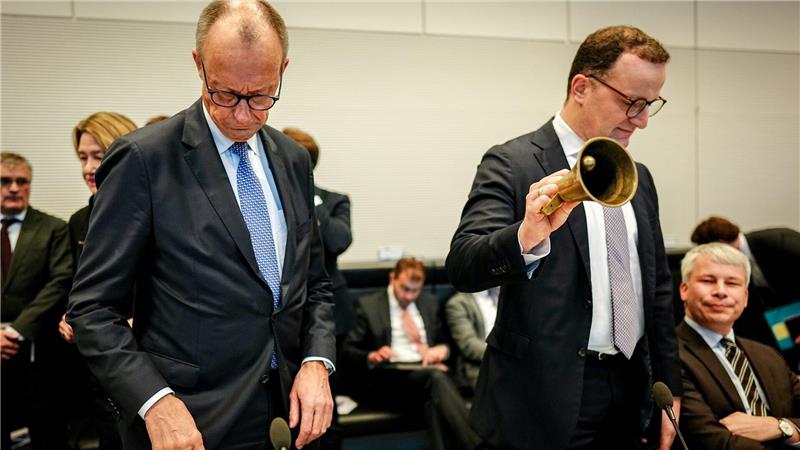 Merz lässt deutsche Beteiligung an Ukraine-Truppe offen Merz unterrichtete heute die Unions-Fraktion über die Ukraine-Verhandlungen.