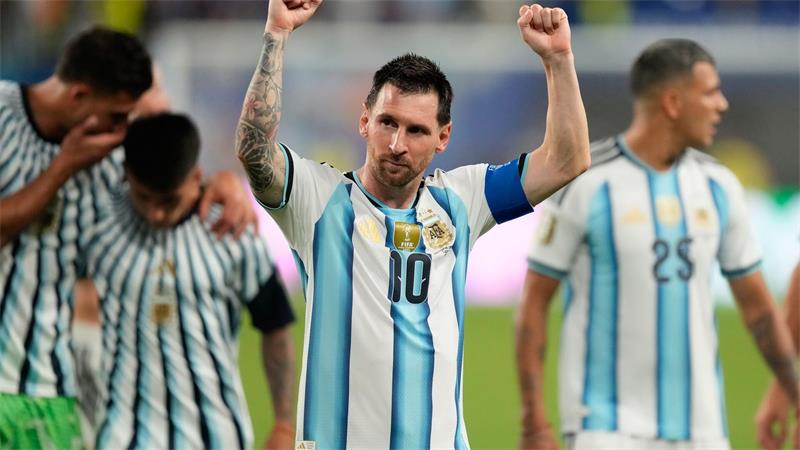 Messi jubelte - aber erst nach einem harten Stück Arbeit und einer Verlängerung gegen Kap Verde.