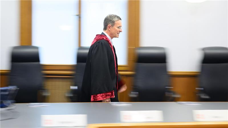 Mestwerdt als Präsident des Staatsgerichtshofs wiedergewählt Mestwerdt ist bereits seit 2023 Präsident des Staatsgerichtshofs in Bückeburg. (Archivbild)