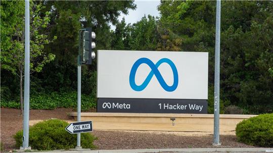 Meta-Chef Mark Zuckerberg setzt viele Milliarden auf die KI-Karte. (Archivbild)