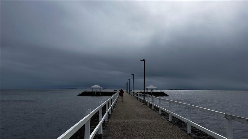 Zyklon „Alfred“ naht: Zehntausende in Australien ohne Strom Meteorologen rechnen mit Extremregen und Überschwemmungen.