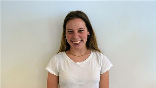 Mia Mohnke geht auf eine jüdische Schule in Hamburg.  Foto: Luca Heine