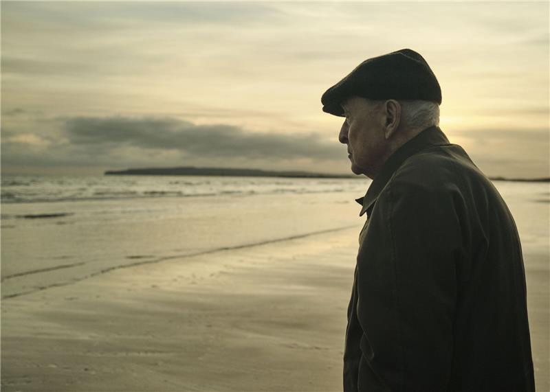 Mit 90 Jahren: Michael Caine bestätigt Karriereende Michael Caine als Bernie Jordan in dem Film «In voller Blüte». Im Alter von 90 Jahren hat der britische Schauspieler sein Karriereende bestätigt.