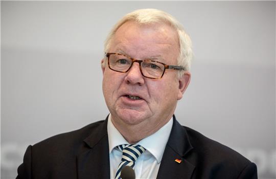 Michael Fuchs (CDU), damals stellvertretender Vorsitzender der Unionsfraktion im Bundestag.