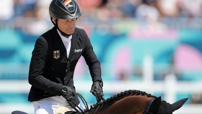 Michael Jung kassierrt mit Chipmunk in der ersten Runde vier Strafpunkte.