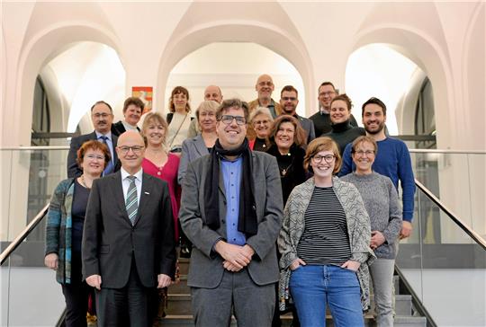 Michael Kellner (Mitte), Staatssekretär im Bundeswirtschaftsministerium, stattet der TU Clausthal einen Besuch ab. Foto: Anja Baschnagel
