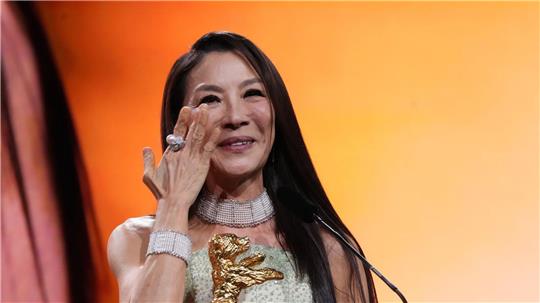 Michelle Yeoh hat 2023 den Oscar gewonnen. 
