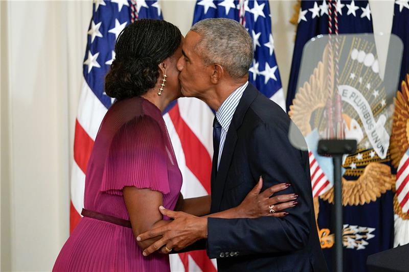 Romantische Geburtstagsgrüße von Barack Obama Michelle und Barack Obama sind seit 30 Jahren miteinander verheiratet.