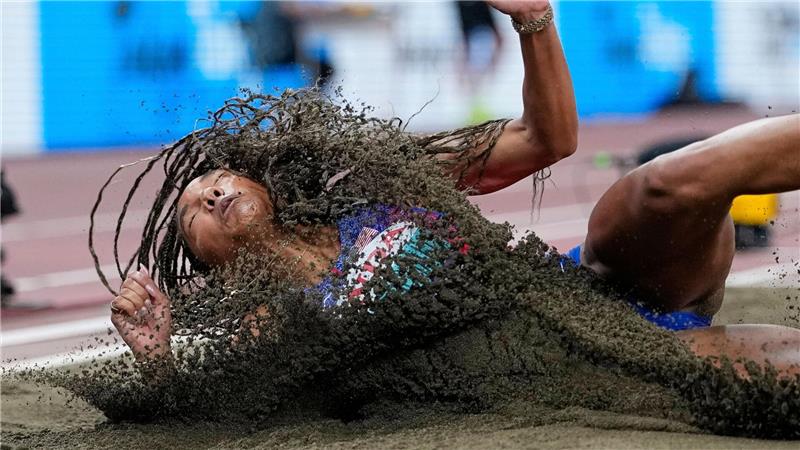 Mihambo bejubelt WM-Silber - Bolt feiert Jamaika-Triumph Mihambo-Konkurrentin Tara Davis-Woodhall überzeugt bei der WM.