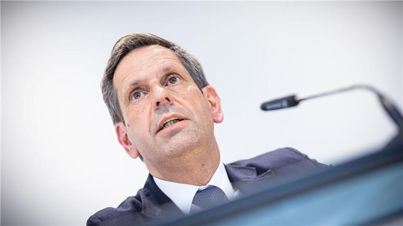 Ministerpräsident Lies setzt auf Zusammenarbeit von Staat, Gesellschaft und Wirtschaft. (Archivbild)