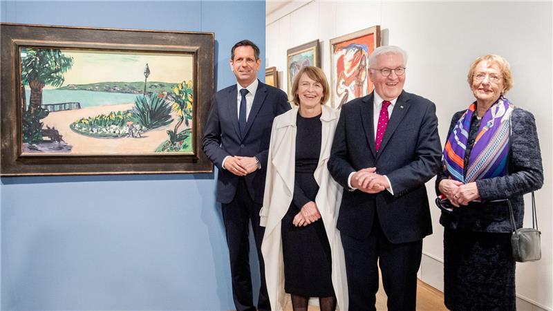 Ministerpräsident Olaf Lies, First-Lady Elke Büdenbender, Bundespräsident Frank-Walter Steinmeier und Kunsthallengründerin Eske Nannen besichtigten gemeinsam die Jubiläumsausstellung.