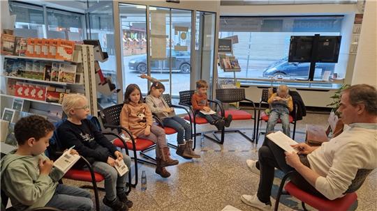 Mit Bezug zum Harz: GZ-Chefredakteur liest im vergangen Jahr Kurzgeschichten aus dem Wald.