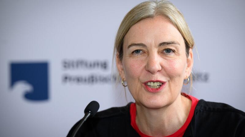 Marion Ackermann erste Frau an Spitze der Preußen-Stiftung Mit Blick auf die Lage in Deutschland sagte Ackermann, sie wolle dazu beitragen, mit Mitteln der Kunst Polarisierungen zu überwinden.