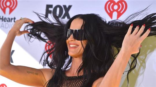 Mit Hits wie „California Gurls“ oder „Firework“ ist Perry zum Pop-Superstar aufgestiegen.