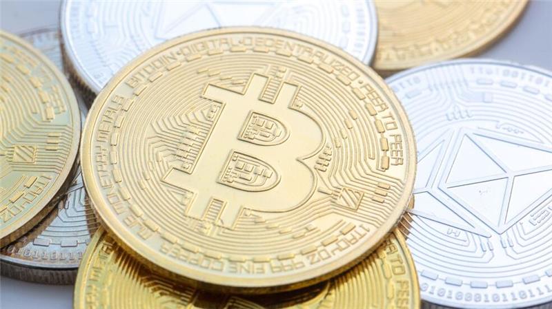 Deutsche-Börse-Tochter und Bitpanda angeln sich Kryptolizenz Mit MiCAR gibt es nach Darstellung der Aufsicht Bafin erstmals eine ganzheitliche europäische Regulierung für Kryptowerte und Anbieter von Kryptowerte-Dienstleistungen. (Symbolbild)