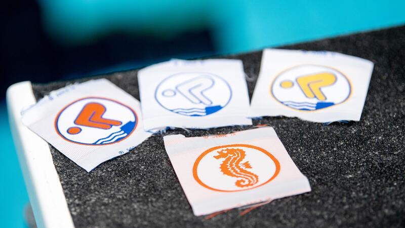 Mit Schwimmabzeichen können Kinder ihre Fähigkeiten zeigen.