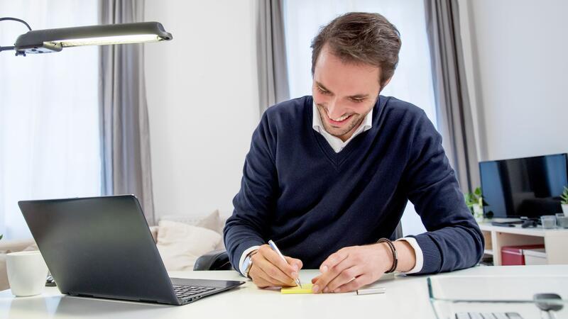 Gute Gewohnheiten: 5 Strategien, um besser zu arbeiten Mit bestimmten Gewohnheiten wird der Arbeitsalltag produktiver.