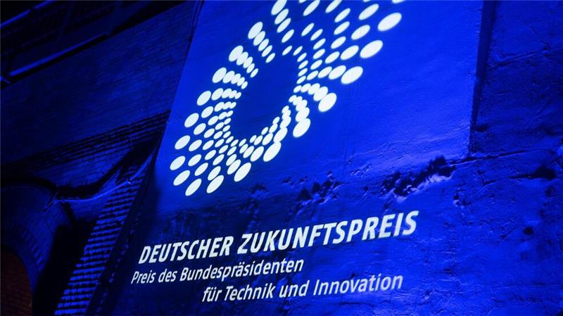 Mit dem Deutschen Zukunftspreis zeichnet der Bundespräsident Einzelpersonen oder Gruppen für eine hervorragende technische, ingenieur- oder naturwissenschaftliche Innovation aus. (Archivbild)