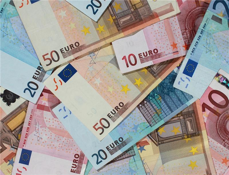 Länderfinanzausgleich: fünf Einzahler und elf Empfänger Mit dem Länderfinanzausgleich soll für annähernd gleiche Lebensverhältnisse in Deutschland gesorgt werden.