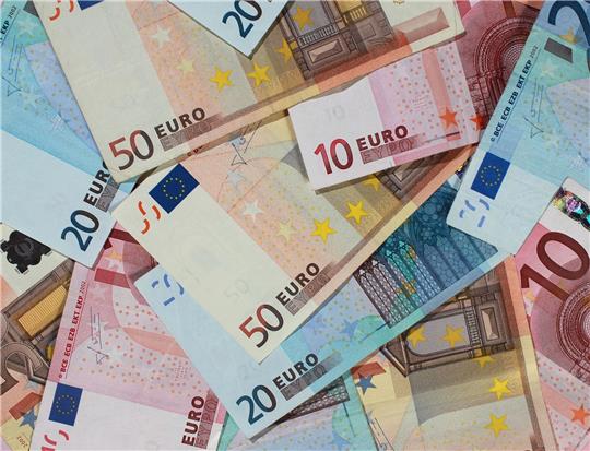 Mit dem Länderfinanzausgleich soll für annähernd gleiche Lebensverhältnisse in Deutschland gesorgt werden.