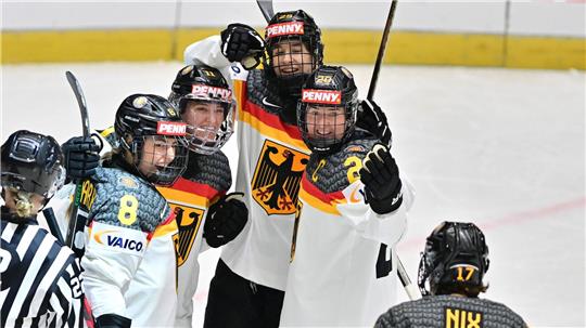 Mit dem Sieg gegen Ungarn erreichte das deutsche Eishockey-Team das WM-Viertelfinale.