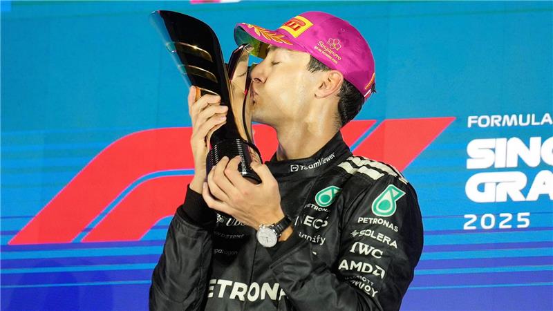 Russell und Antonelli auch 2026 bei Mercedes Mit dem Sieg in Singapur betrieb Russell auch noch mal Werbung in eigener Sache. (Archivbild)