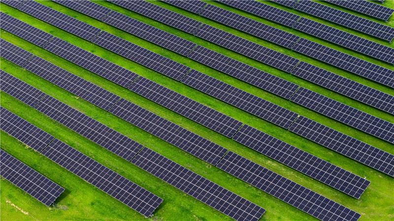 Mit dem Vorstoß will die EU-Kommission mehr Investitionen in die Energiewende ermöglichen. (Archivbild)