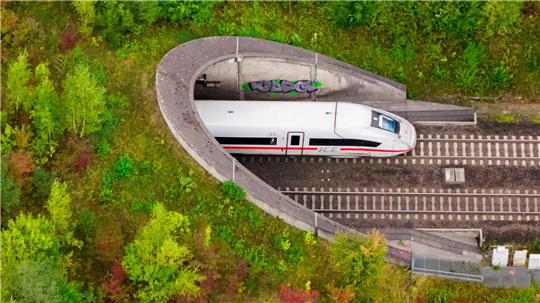 Mit dem neuen Fahrplan der Deutschen Bahn gibt es ab Mitte Dezember mehr Sprinter-Verbindungen. (Archivbild)