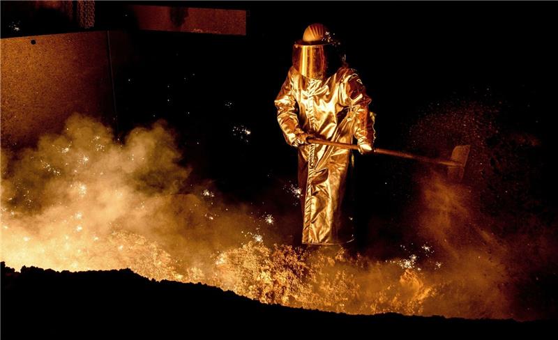 Treibhausgase in Industrie: Muss der Staat mehr eingreifen? Mit der Eisen- und Stahlerzeugung geht ein hoher Anteil von Treibhausgasen einher.