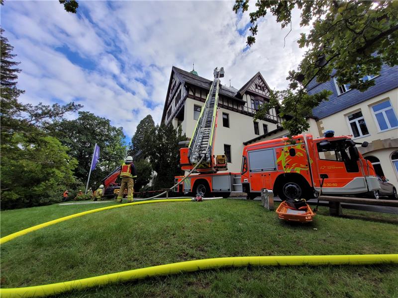 Mit einem Großaufgebot sind Feuerwehr und Rettungsdienst am Donnerstag am Bad Harzburger NIG im Einsatz. Foto: Exner