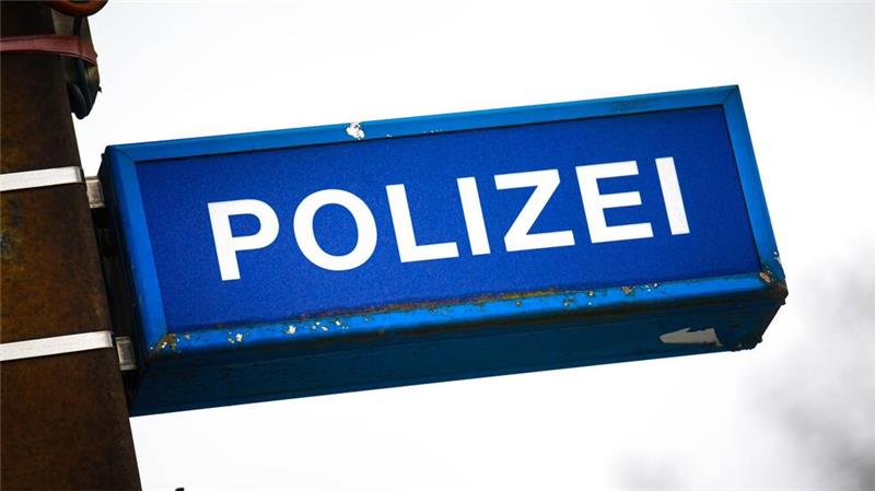 Mit einer Öffentlichkeitsfahndung sucht die Polizei in Hannover nach einem Kind.