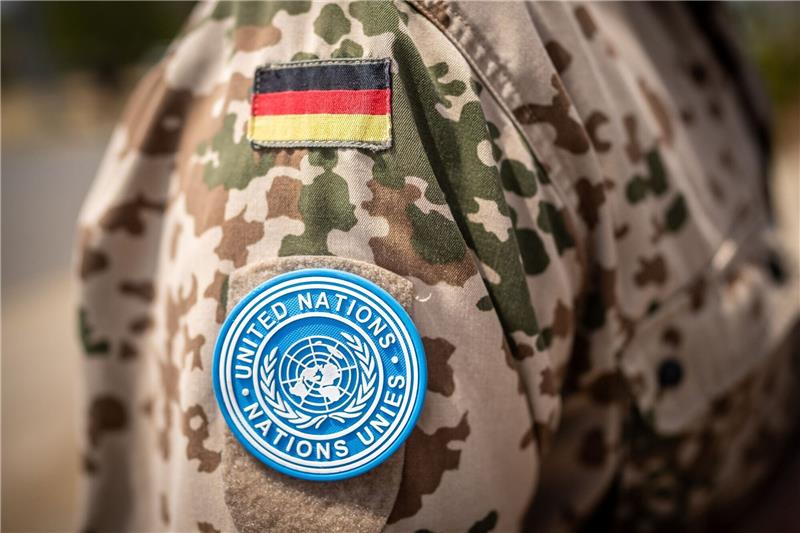 Zwei Auslandseinsätze der Bundeswehr verlängert Mit etwa 13.000 Blauhelm-Soldaten aus 73 Ländern ist «Unmiss» derzeit die weltweit größte Friedensmission der Vereinten Nationen.
