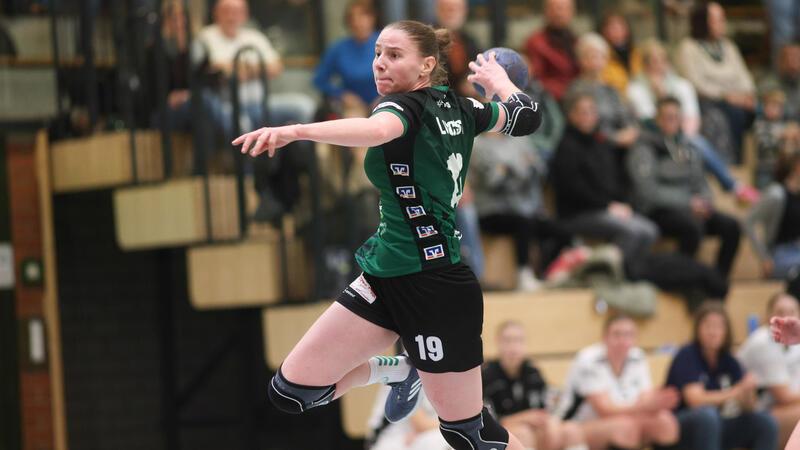 LiSa-Damen suchen neues Saisonziel Mit konzentrierten Abschlüssen, wie hier von Marie Ermrich, will die HSG Liebenburg/Salzgitter einen ungefährdeten Sieg gegen das Tabellenschlusslicht HSG Nienburg herausspielen.Foto: Gietemann