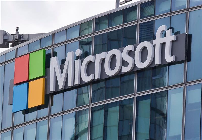 Microsoft sichert Rivalen Zugang zu Spielen zu Mit neuen Vereinbarungen mit Konkurrenten will Microsoft die Bedenken der Wettbewerbshüter gegen die Übernahme des Spieleherstellers Acitivision Blizzard zerstreuen.