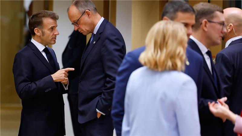 Entscheidung über Luftkampfsystem FCAS erneut vertagt Miteinander gesprochen haben Merz und Macron in letzter Zeit häufig. Bei FCAS sind sie aber nicht zu einem Ergebnis gekommen. (Archivbild)