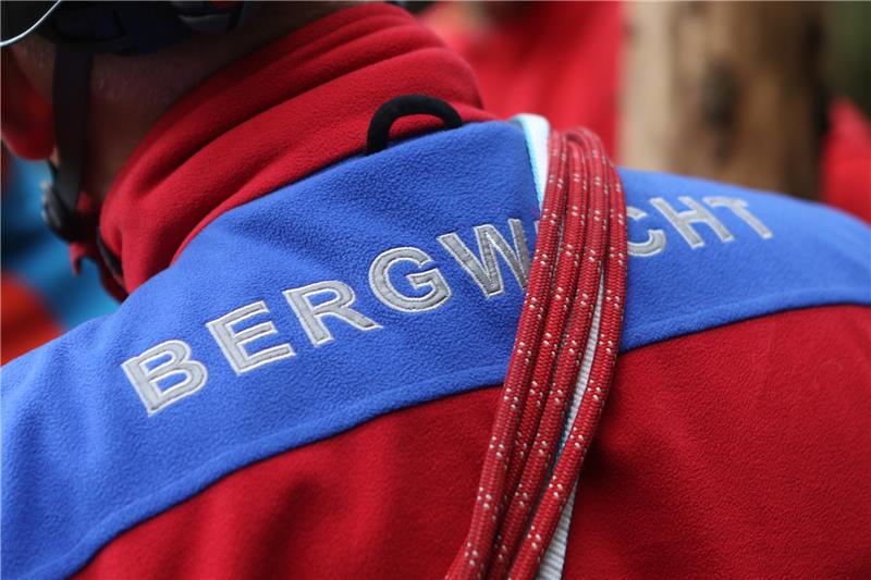 Mitglieder der Bergwacht retteten am Donnerstag Touristen im Ilsetal. Symbolbild: picture alliance/dpa/dpa-Zentralbild | Matthias Bein