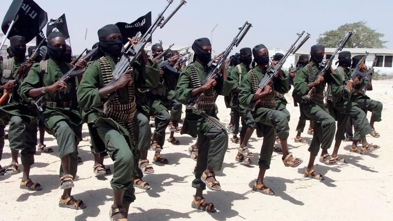Somalia: Mindestens elf Tote bei Anschlag während EM-Finale Mitglieder der islamistischen Terrormiliz Al-Shabaab. (Archivbild)