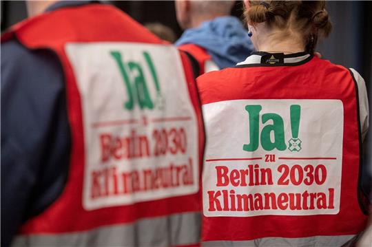 Mitglieder des Bündnisses «Berlin 2030 Klimaneutral» sind nach dem Volksentscheid enttäuscht.