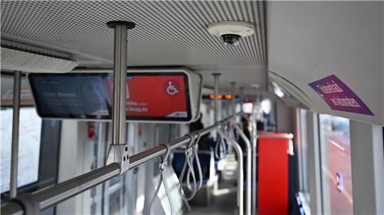 Mithilfe Künstlicher Intelligenz sollen Angriffe auf Fahrpersonal und Fahrgäste zurückgehen. 