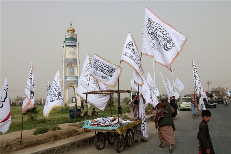 Mitte August 2021 haben die Taliban die Macht in Afghanistan an sich gerissen.